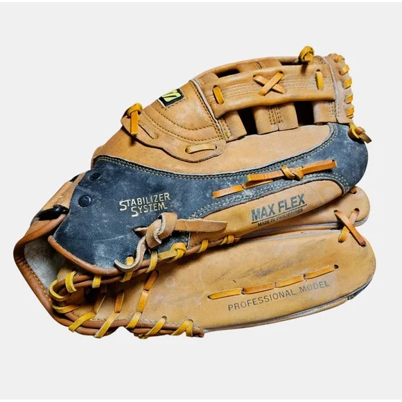 Mizuno MZ1395 Softball Glove Professional Model Max Flex Left Hand Thrower - Picture 1 of 8